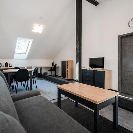 Apartmany Modrany Praag Buitenkant foto