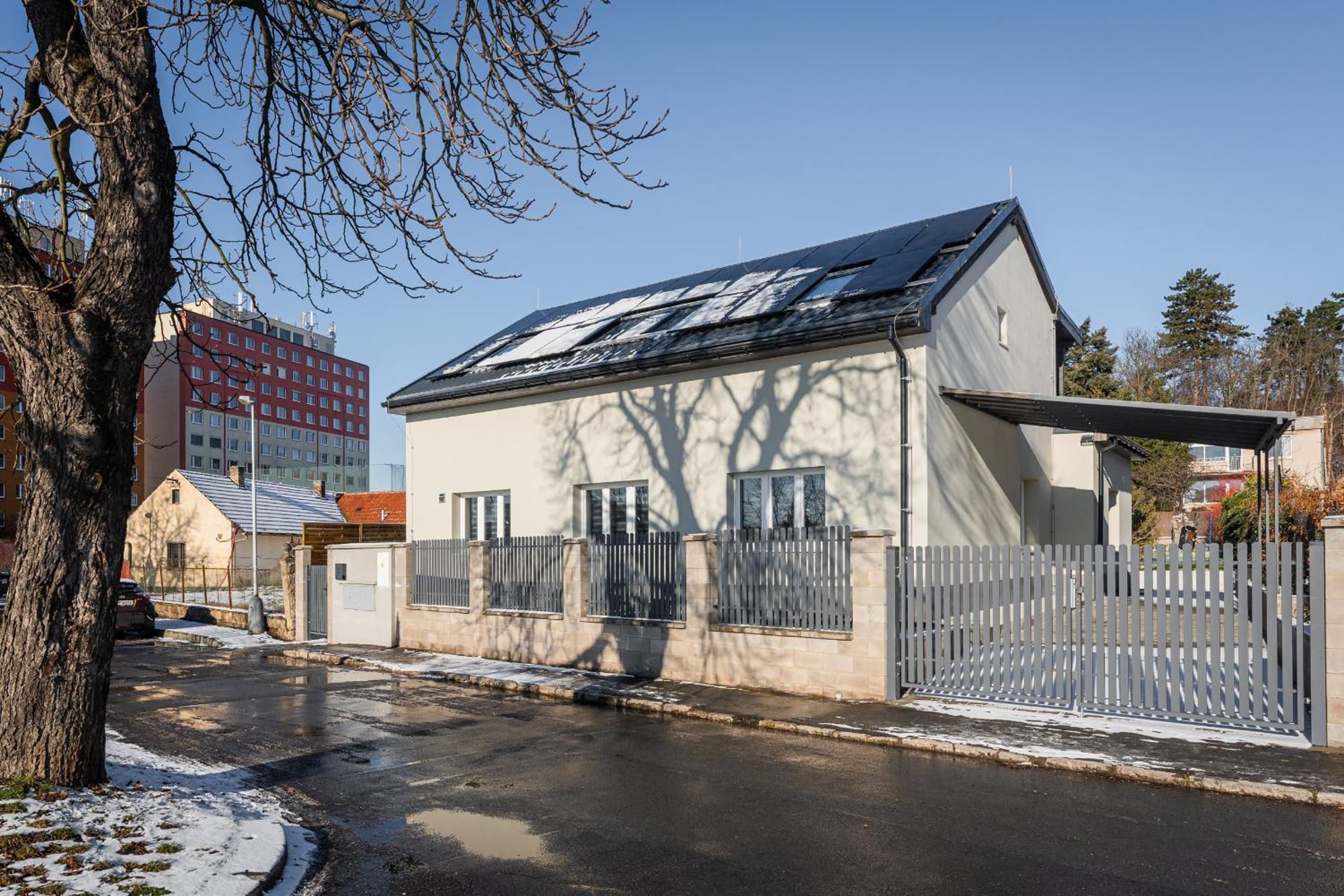 Apartmany Modrany Praag Buitenkant foto